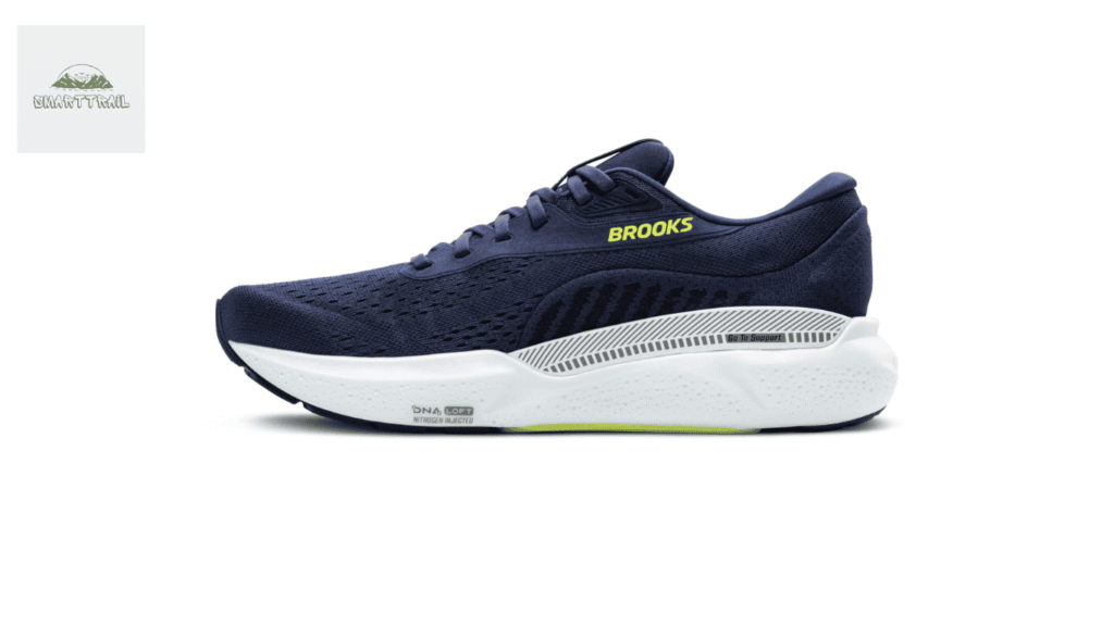 Vue de profil de la Brooks Adrenaline GTS 24 bleu marine montrant l'épaisseur de la semelle intermédiaire blanche