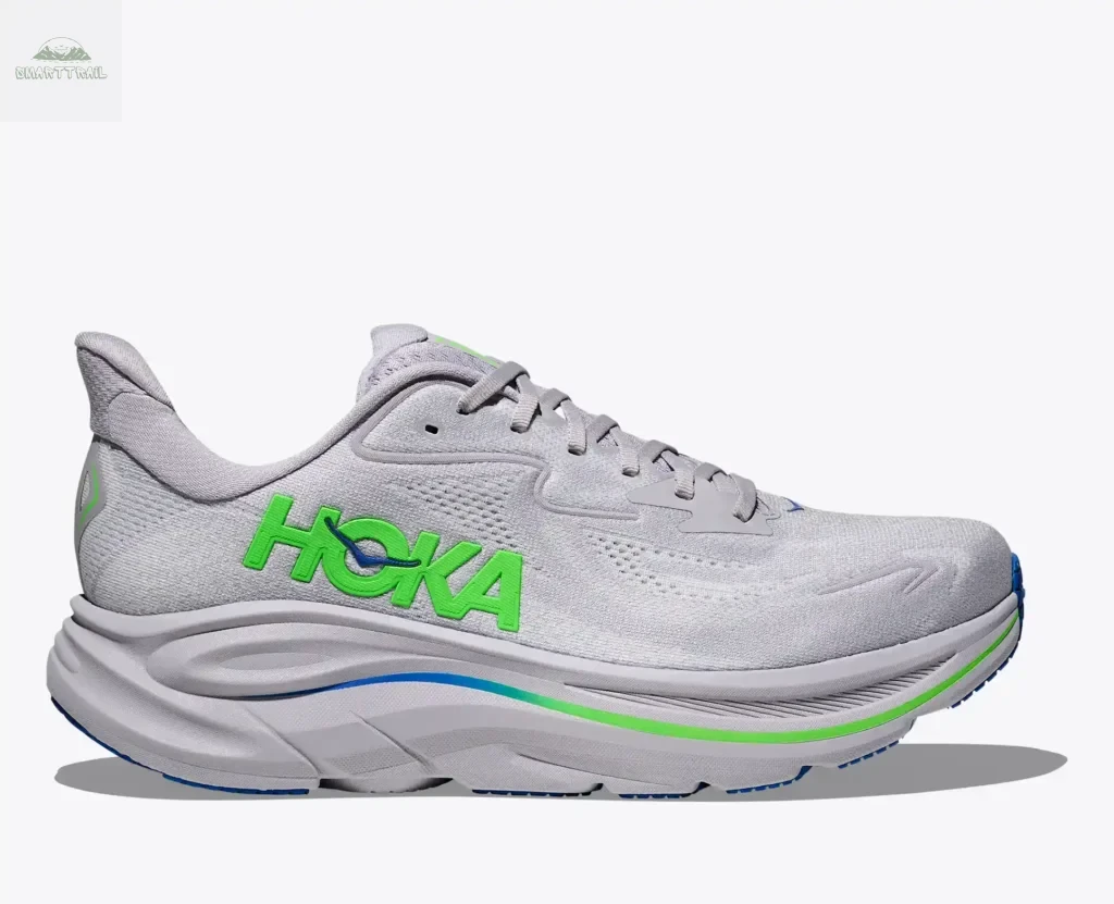 Vue latérale de la Hoka Clifton 10, chaussure running légère et amortie pour coureur lourd